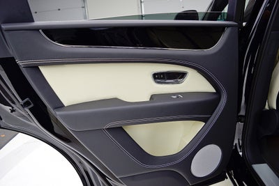 2025 Bentley Bentayga V8/LEASE OPTIONS AVAILABLE