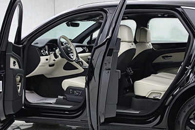 2025 Bentley Bentayga V8/LEASE OPTIONS AVAILABLE