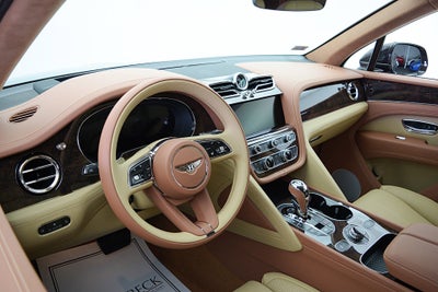 2024 Bentley Bentayga V8/LEASE OPTIONS AVAILABLE