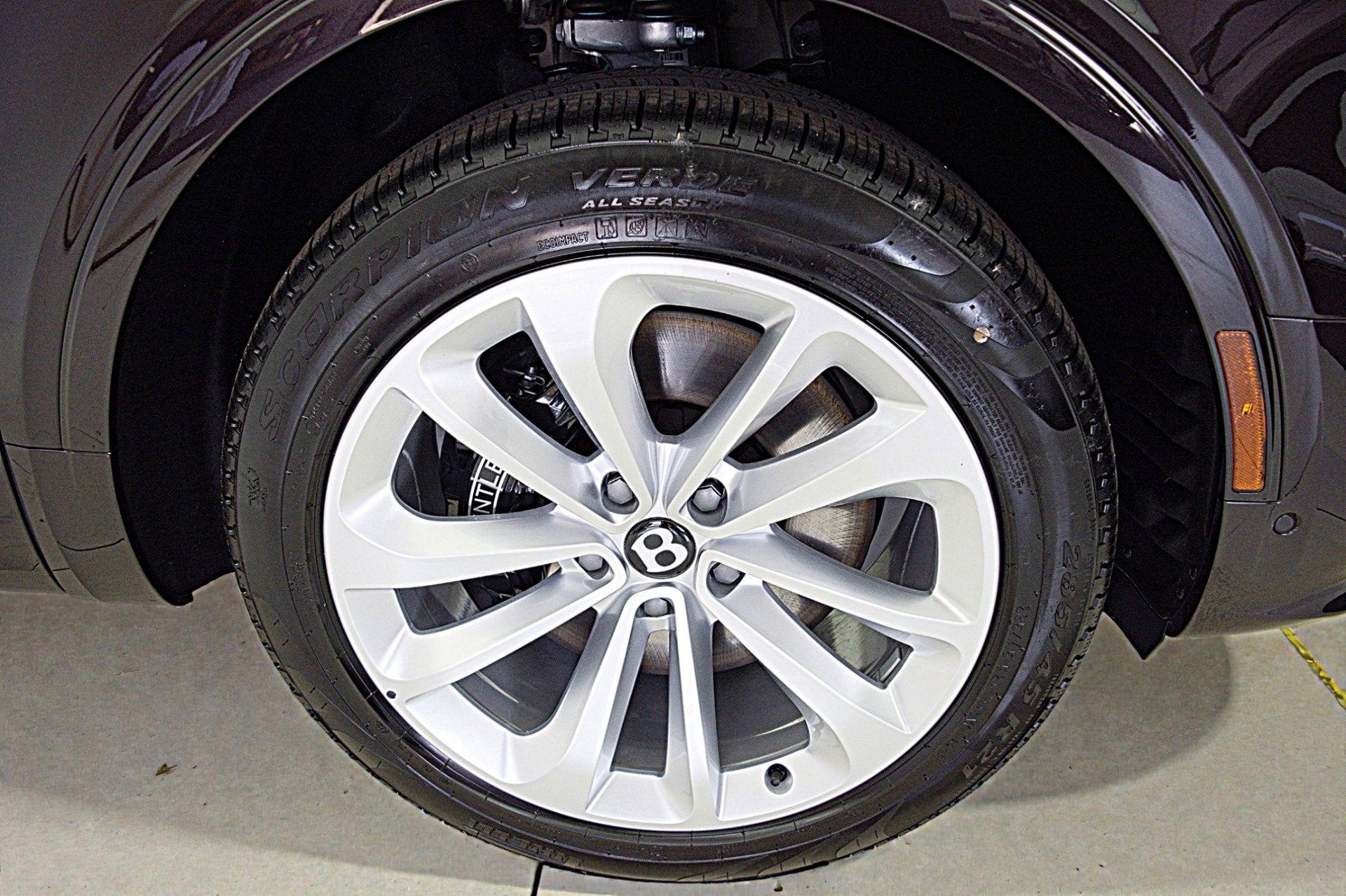 2024 Bentley Bentayga V8/LEASE OPTIONS AVAILABLE