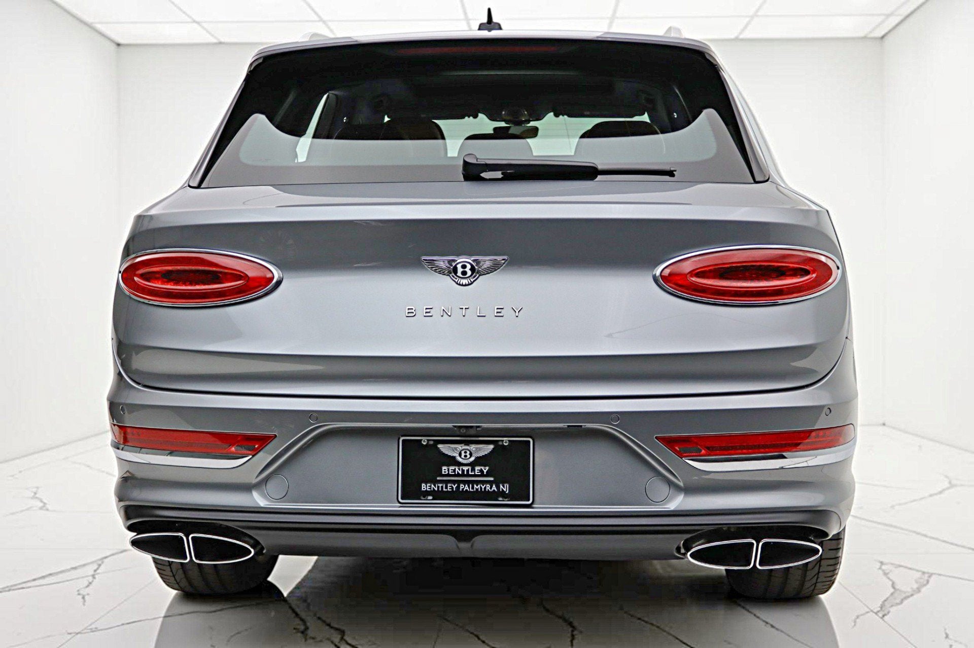 2025 Bentley Bentayga Azure V8/LEASE OPTIONS AVAILABLE