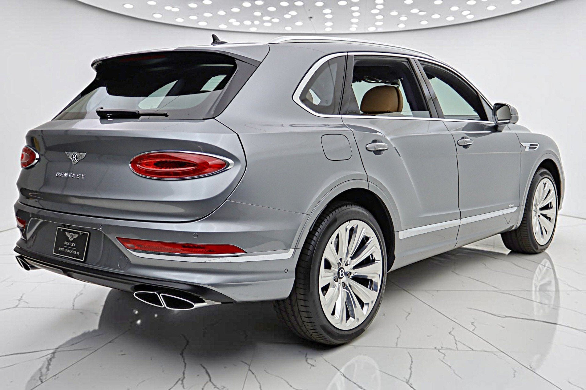 2025 Bentley Bentayga Azure V8/LEASE OPTIONS AVAILABLE
