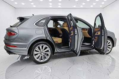 2025 Bentley Bentayga Azure V8/LEASE OPTIONS AVAILABLE