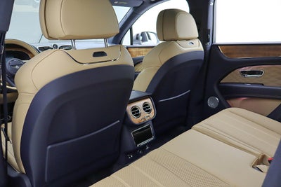 2025 Bentley Bentayga Azure V8/LEASE OPTIONS AVAILABLE