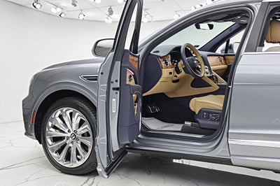 2025 Bentley Bentayga Azure V8/LEASE OPTIONS AVAILABLE