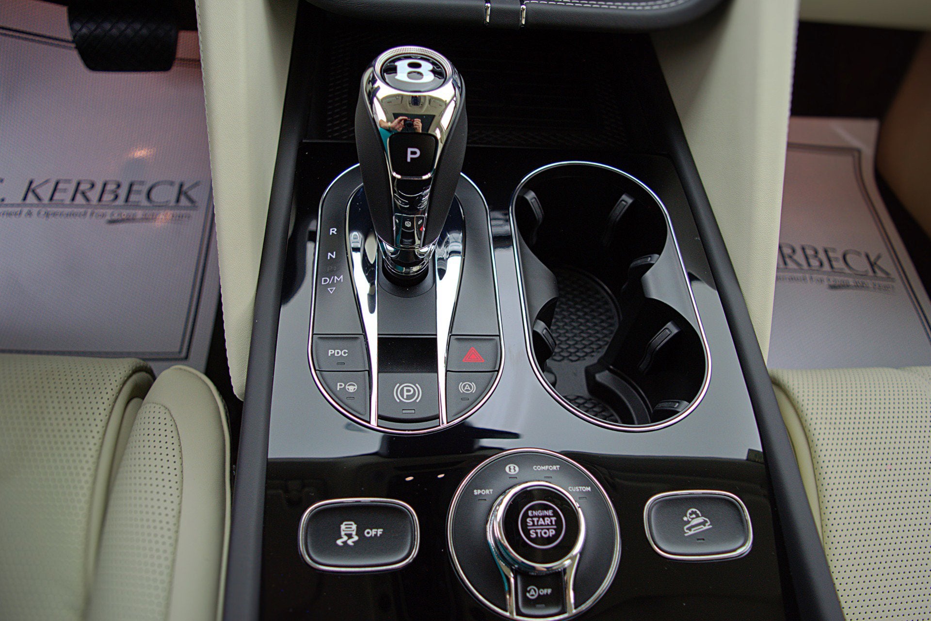 2023 Bentley Bentayga EWB V8/LEASE OPTIONS AVAILABLE