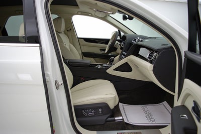 2023 Bentley Bentayga EWB V8/LEASE OPTIONS AVAILABLE