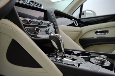 2023 Bentley Bentayga EWB V8/LEASE OPTIONS AVAILABLE