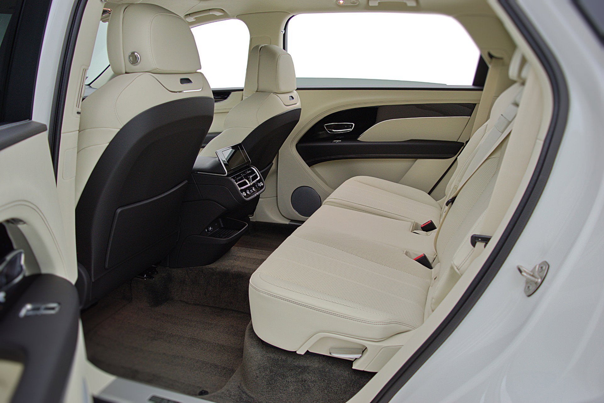 2023 Bentley Bentayga EWB V8/LEASE OPTIONS AVAILABLE