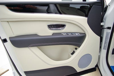 2023 Bentley Bentayga EWB V8/LEASE OPTIONS AVAILABLE