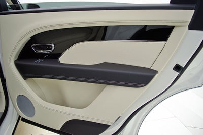 2023 Bentley Bentayga EWB V8/LEASE OPTIONS AVAILABLE