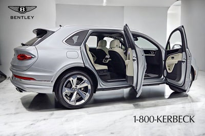 2024 Bentley Bentayga EWB Azure V8/LEASE OPTIONS AVAILABLE