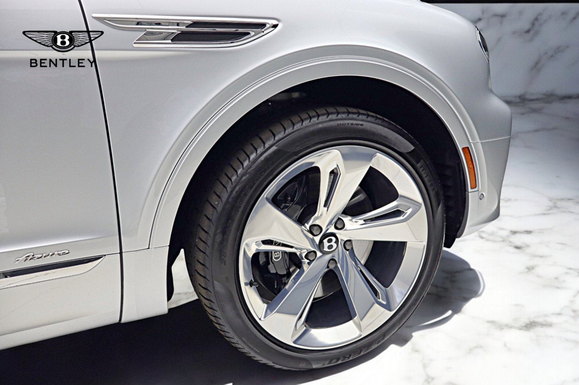 2024 Bentley Bentayga EWB Azure V8/LEASE OPTIONS AVAILABLE