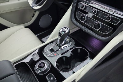 2024 Bentley Bentayga EWB Azure V8/LEASE OPTIONS AVAILABLE
