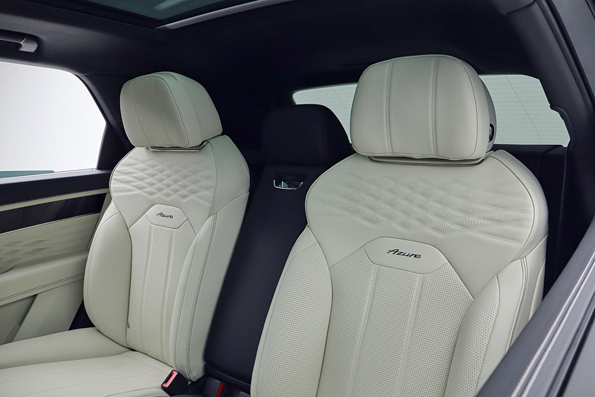 2024 Bentley Bentayga EWB Azure V8/LEASE OPTIONS AVAILABLE