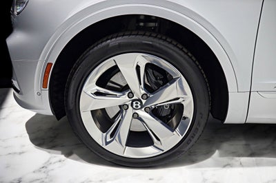 2024 Bentley Bentayga EWB Azure V8/LEASE OPTIONS AVAILABLE