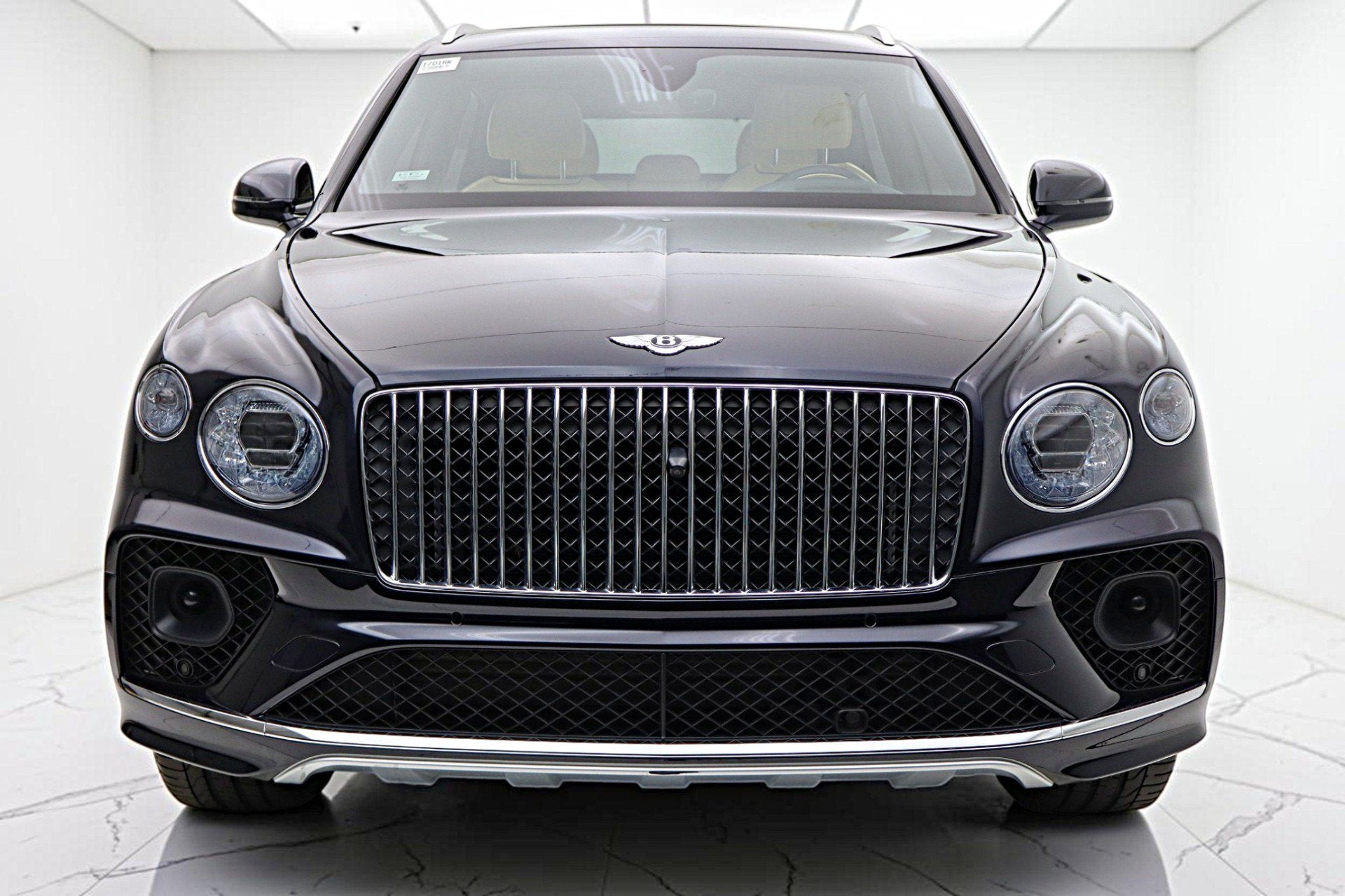 2023 Bentley Bentayga EWB V8
