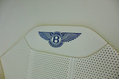 2023 Bentley Bentayga EWB V8