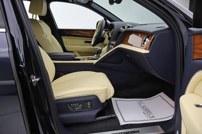 2023 Bentley Bentayga EWB V8