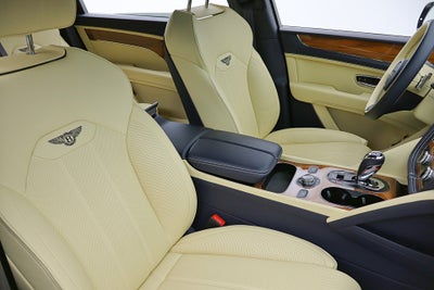 2023 Bentley Bentayga EWB V8