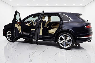 2023 Bentley Bentayga EWB V8