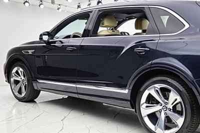2023 Bentley Bentayga EWB V8