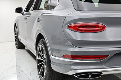 2024 Bentley Bentayga EWB V8/LEASE OPTIONS AVAILABLE