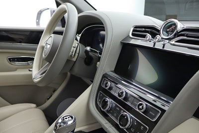 2024 Bentley Bentayga EWB V8/LEASE OPTIONS AVAILABLE