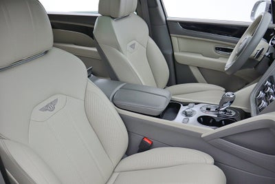 2024 Bentley Bentayga EWB V8/LEASE OPTIONS AVAILABLE