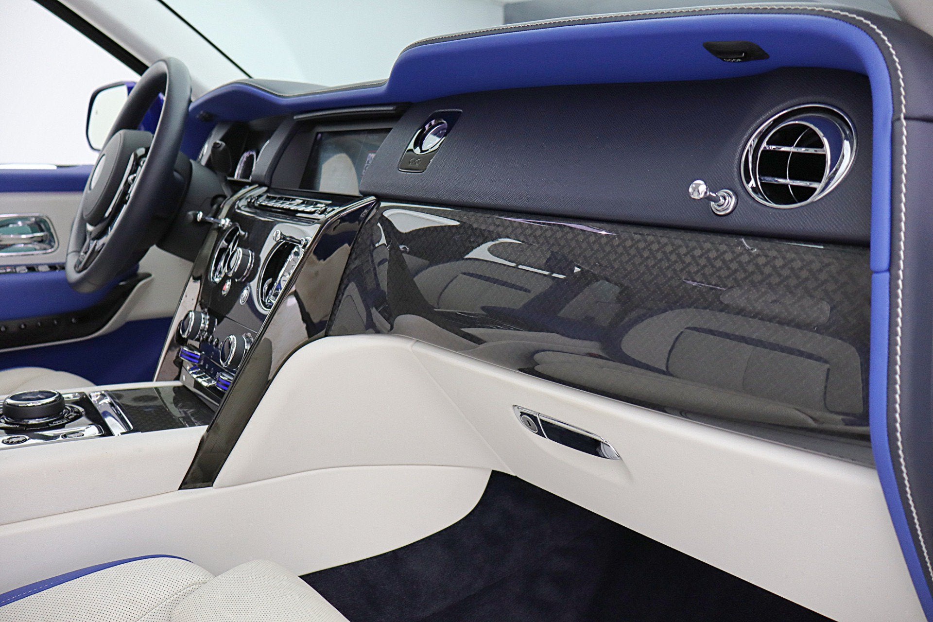 2023 Rolls-Royce Black Badge Cullinan