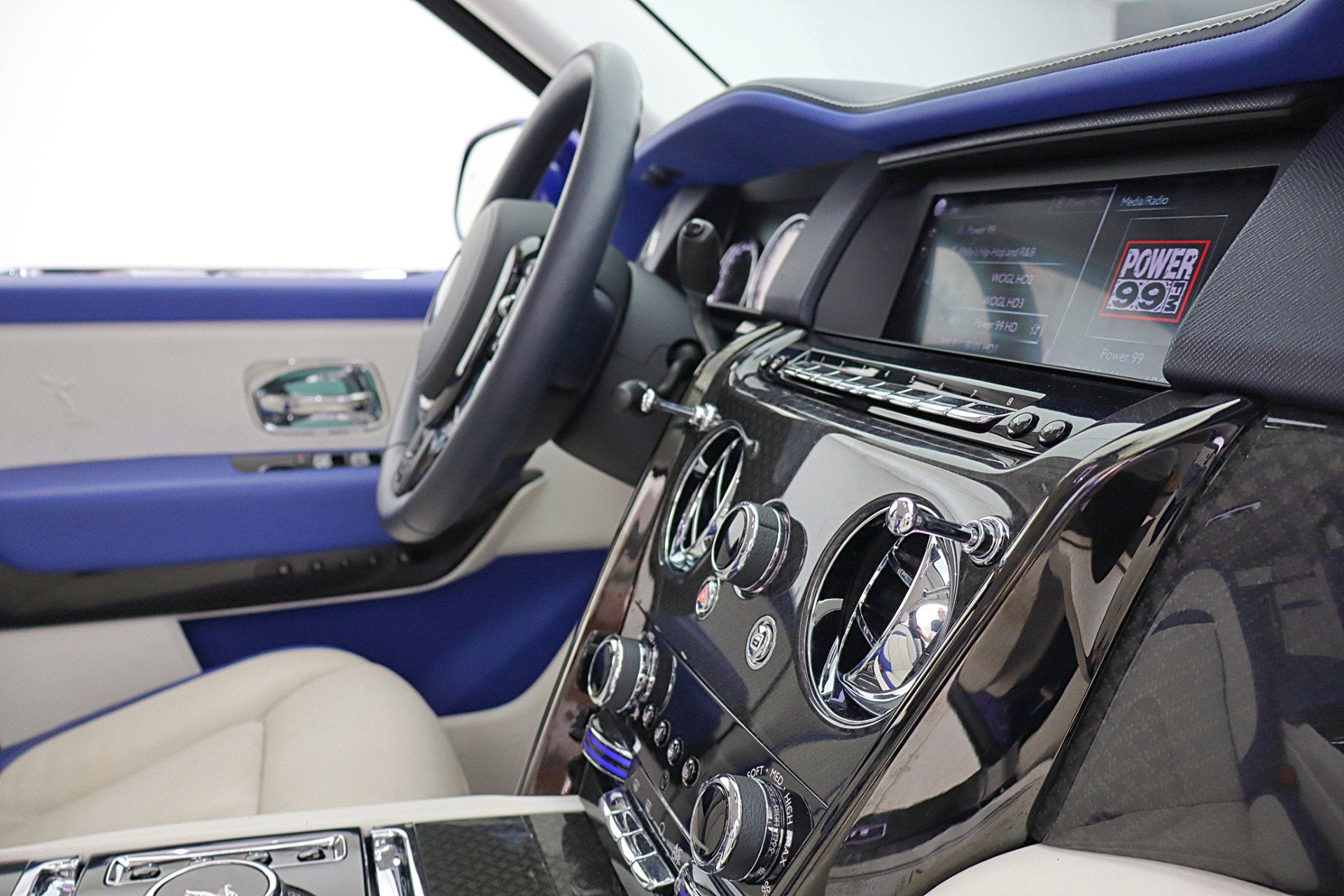 2023 Rolls-Royce Black Badge Cullinan