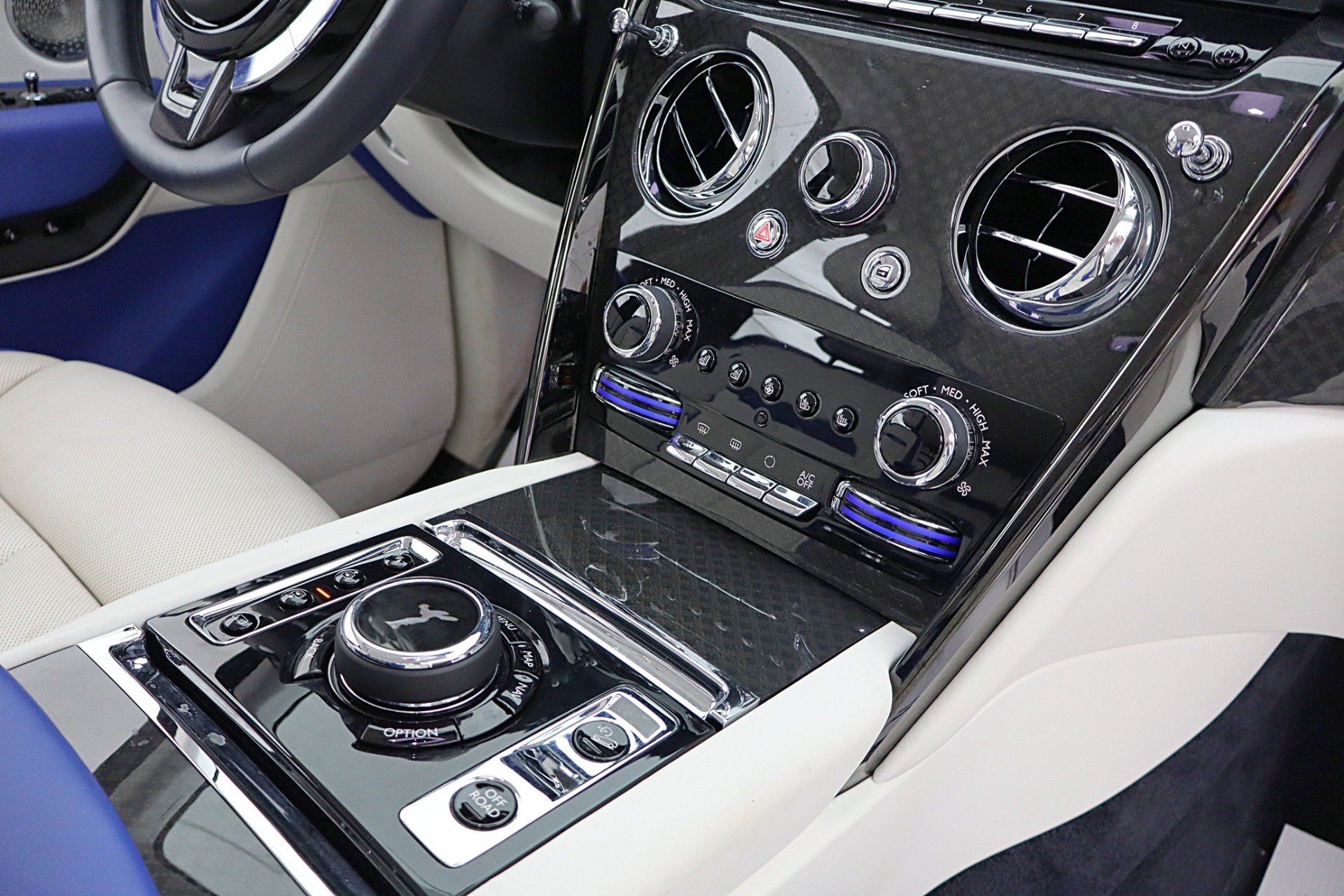2023 Rolls-Royce Black Badge Cullinan