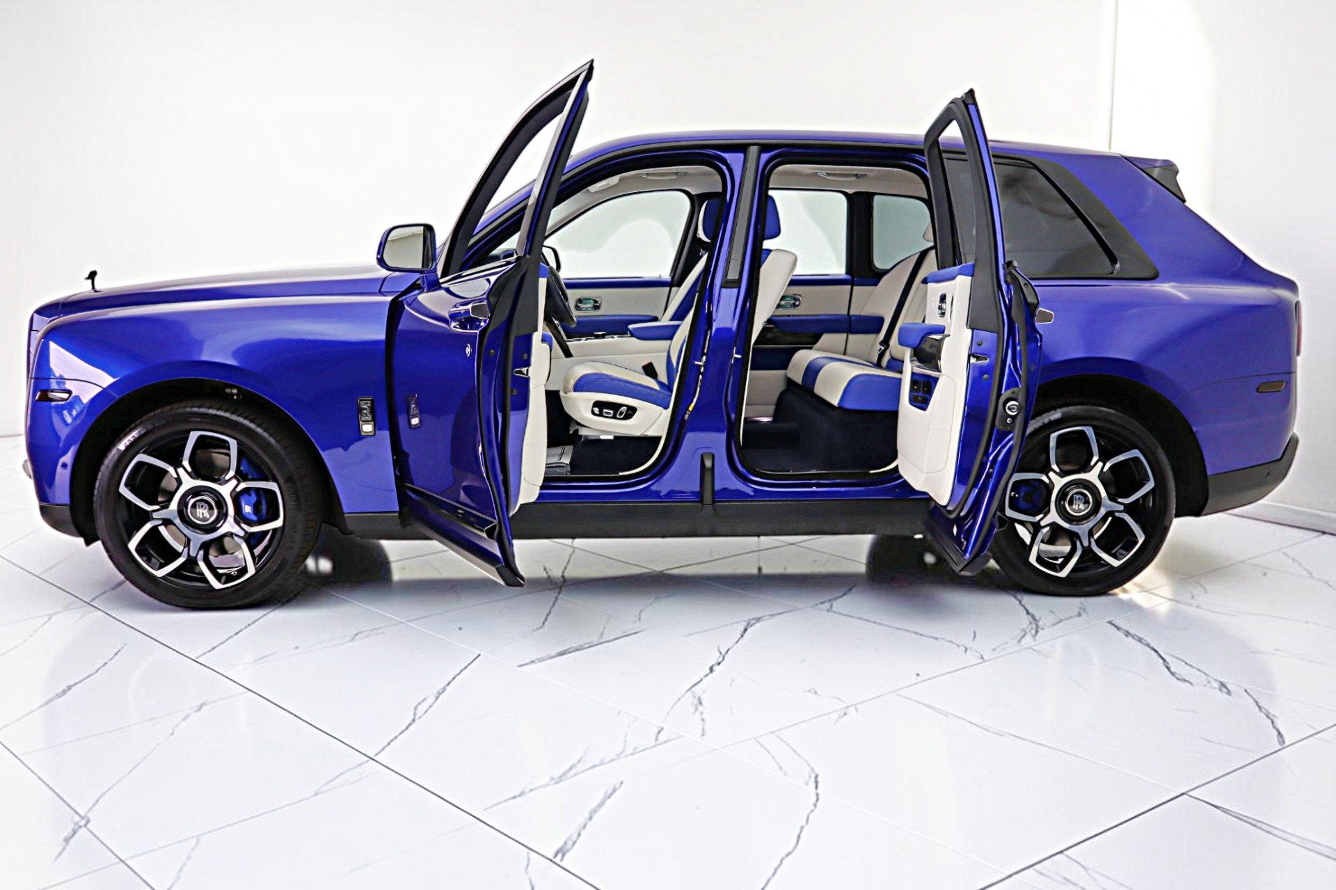 2023 Rolls-Royce Black Badge Cullinan