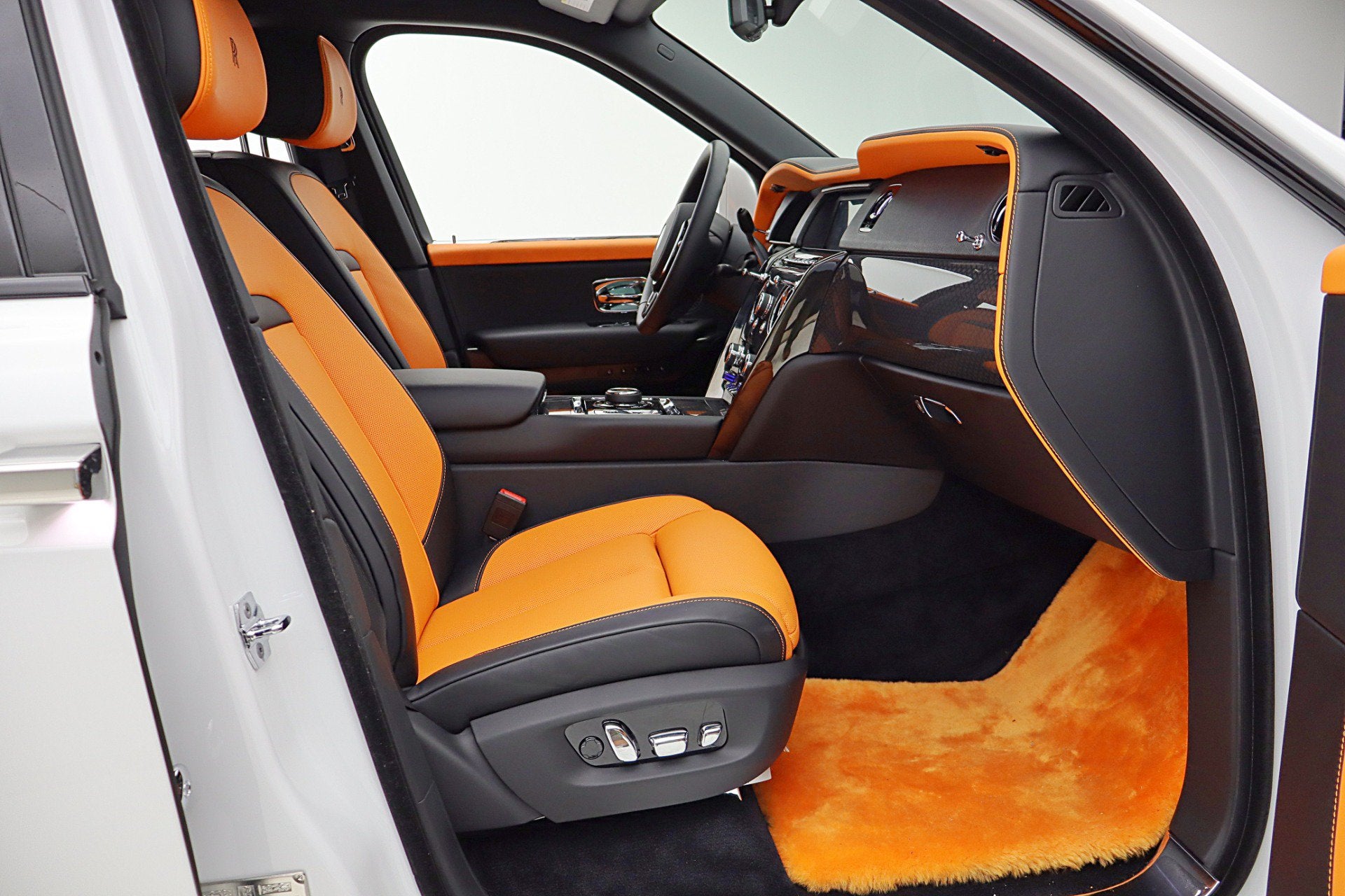 2023 Rolls-Royce Black Badge Cullinan