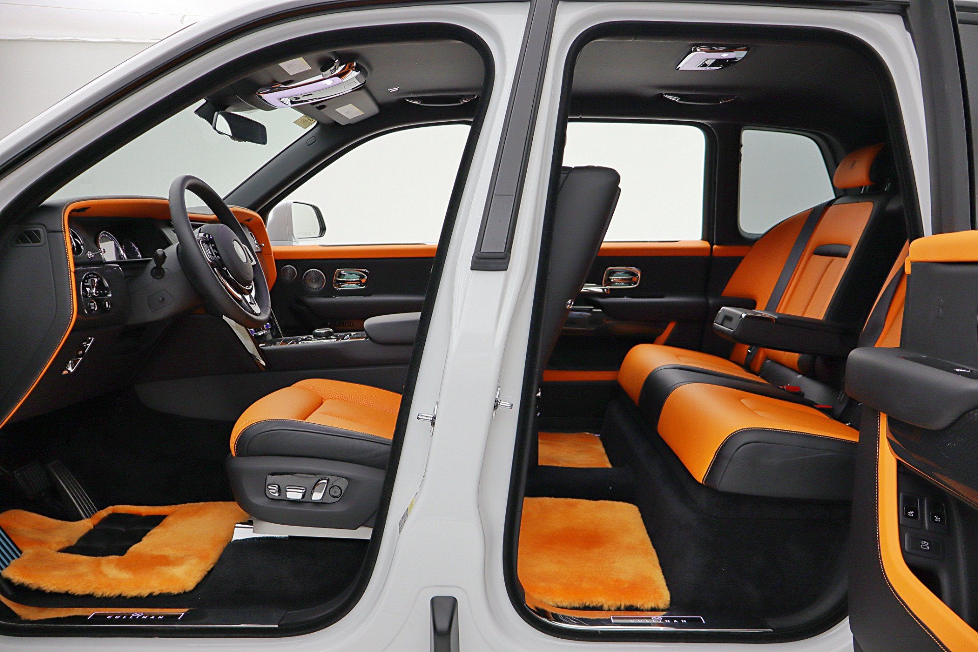 2023 Rolls-Royce Black Badge Cullinan
