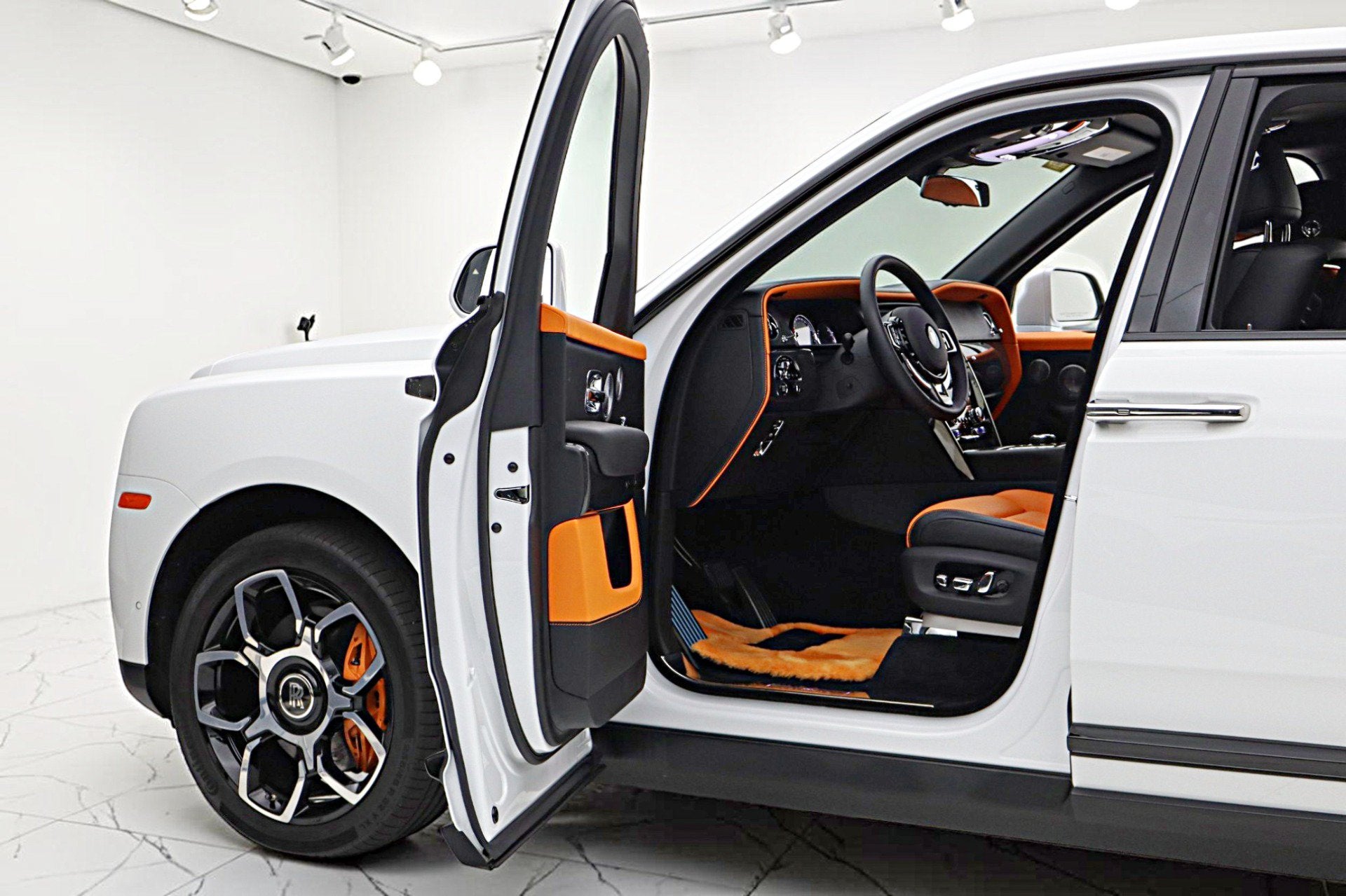2023 Rolls-Royce Black Badge Cullinan
