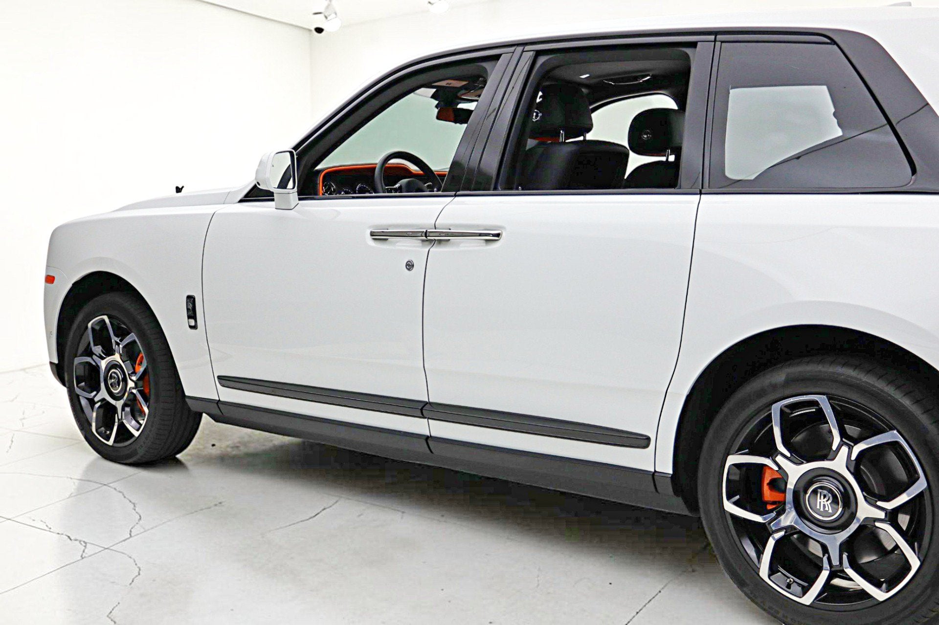 2023 Rolls-Royce Black Badge Cullinan