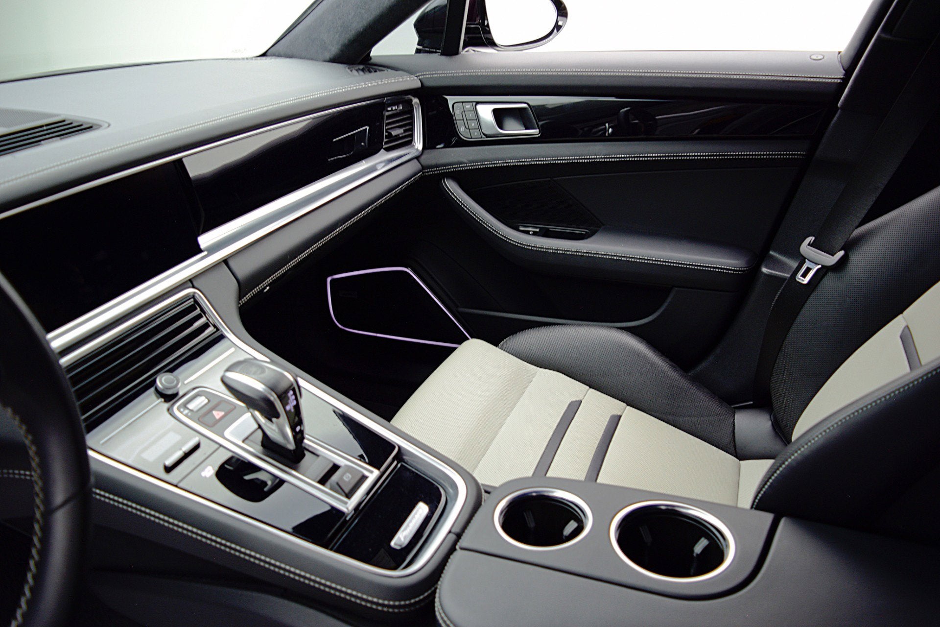 2023 Porsche Panamera GTS