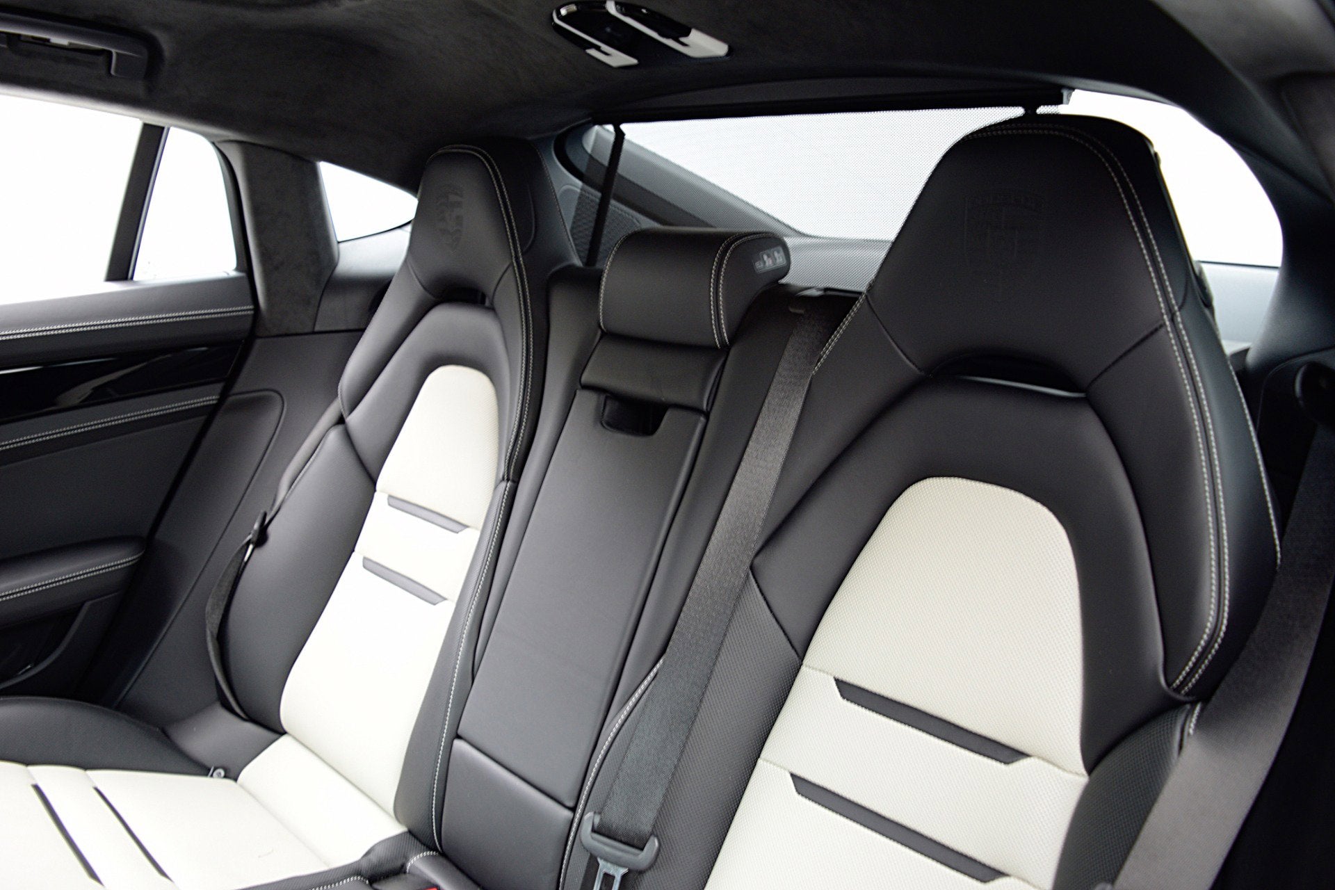 2023 Porsche Panamera GTS