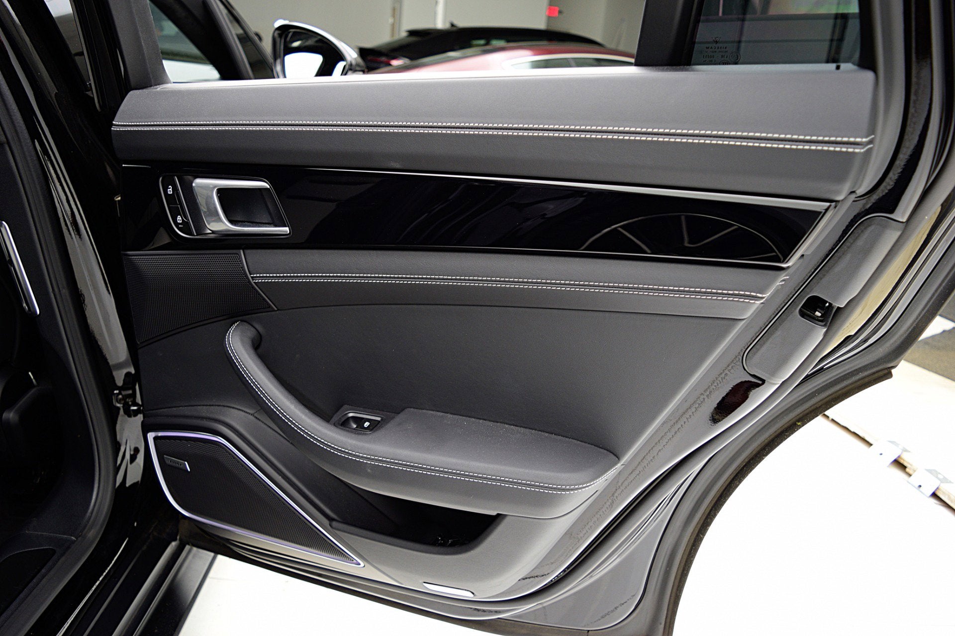 2023 Porsche Panamera GTS