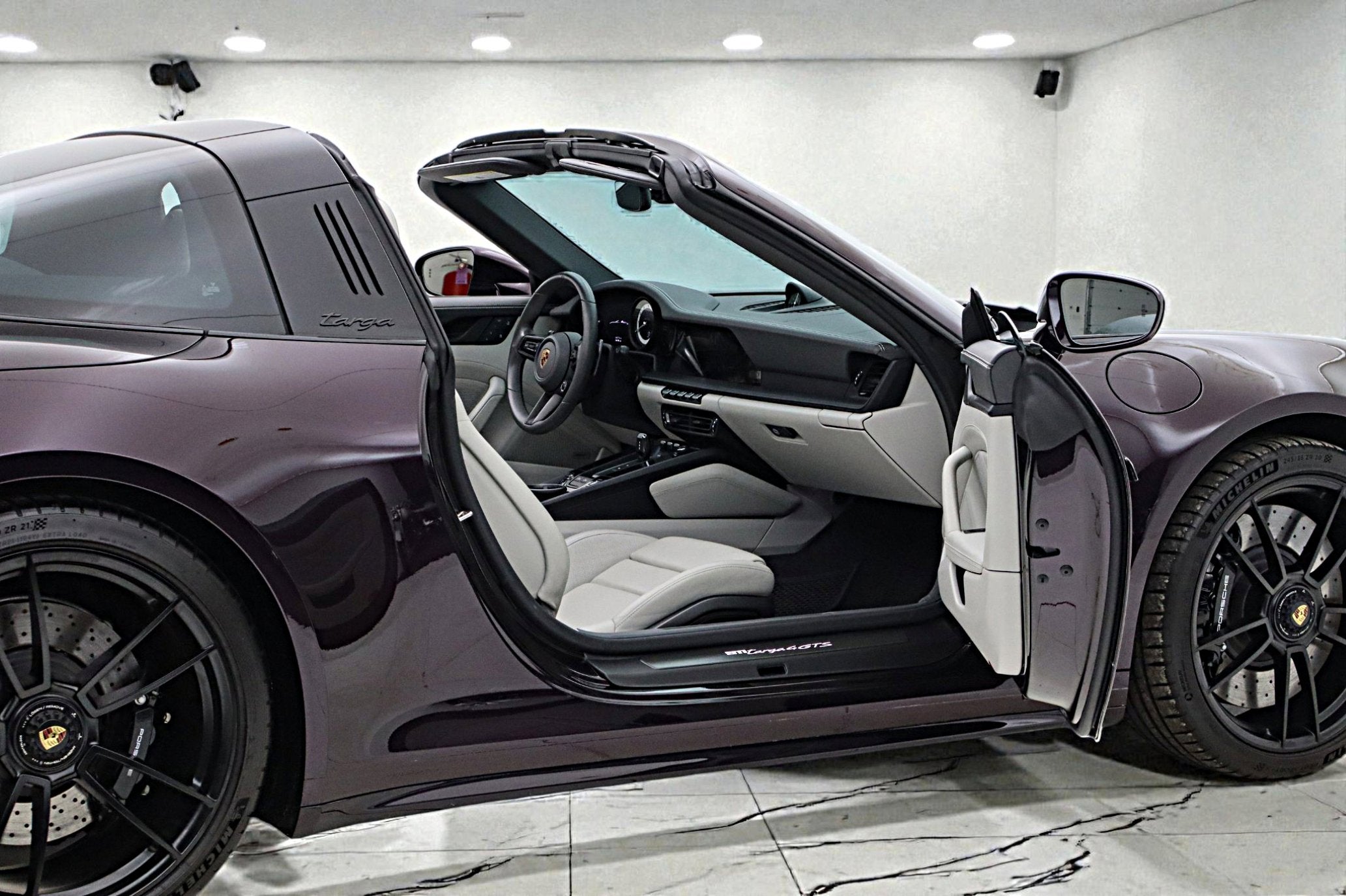 2024 Porsche 911 Targa 4 GTS