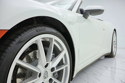 2020 Porsche 911 Carrera Cabriolet
