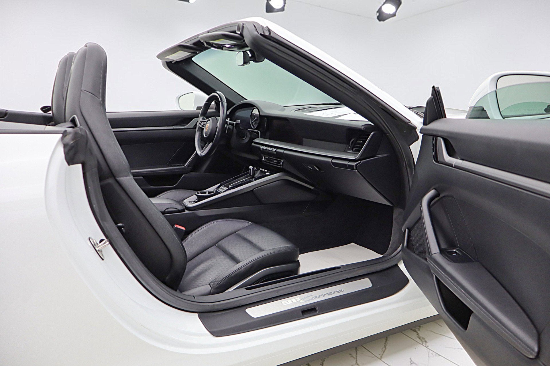 2020 Porsche 911 Carrera Cabriolet