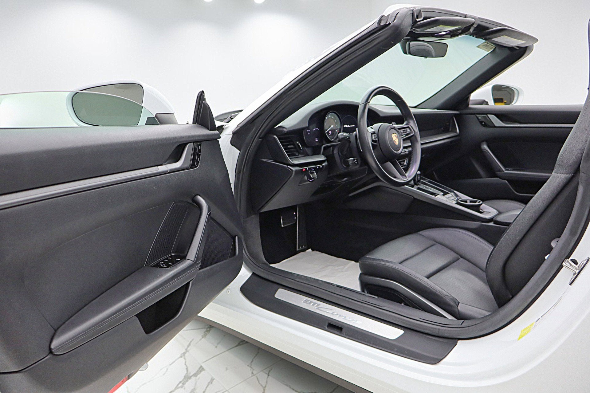 2020 Porsche 911 Carrera Cabriolet