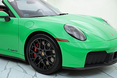 2025 Porsche 911 Carrera GTS T-Hybrid