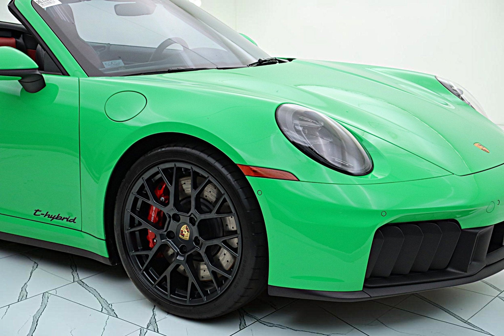 2025 Porsche 911 Carrera GTS T-Hybrid