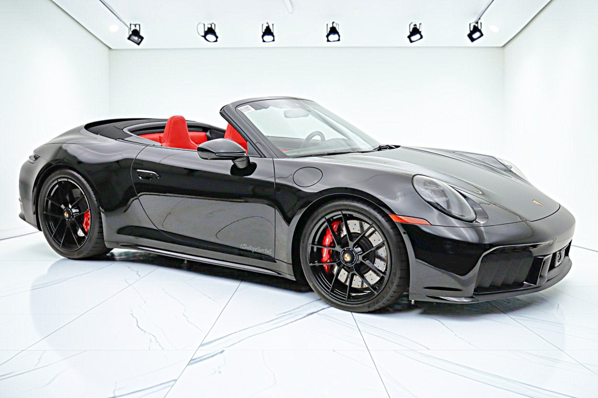 2026 Porsche 911 Carrera 4 GTS T-Hybrid Cabriolet