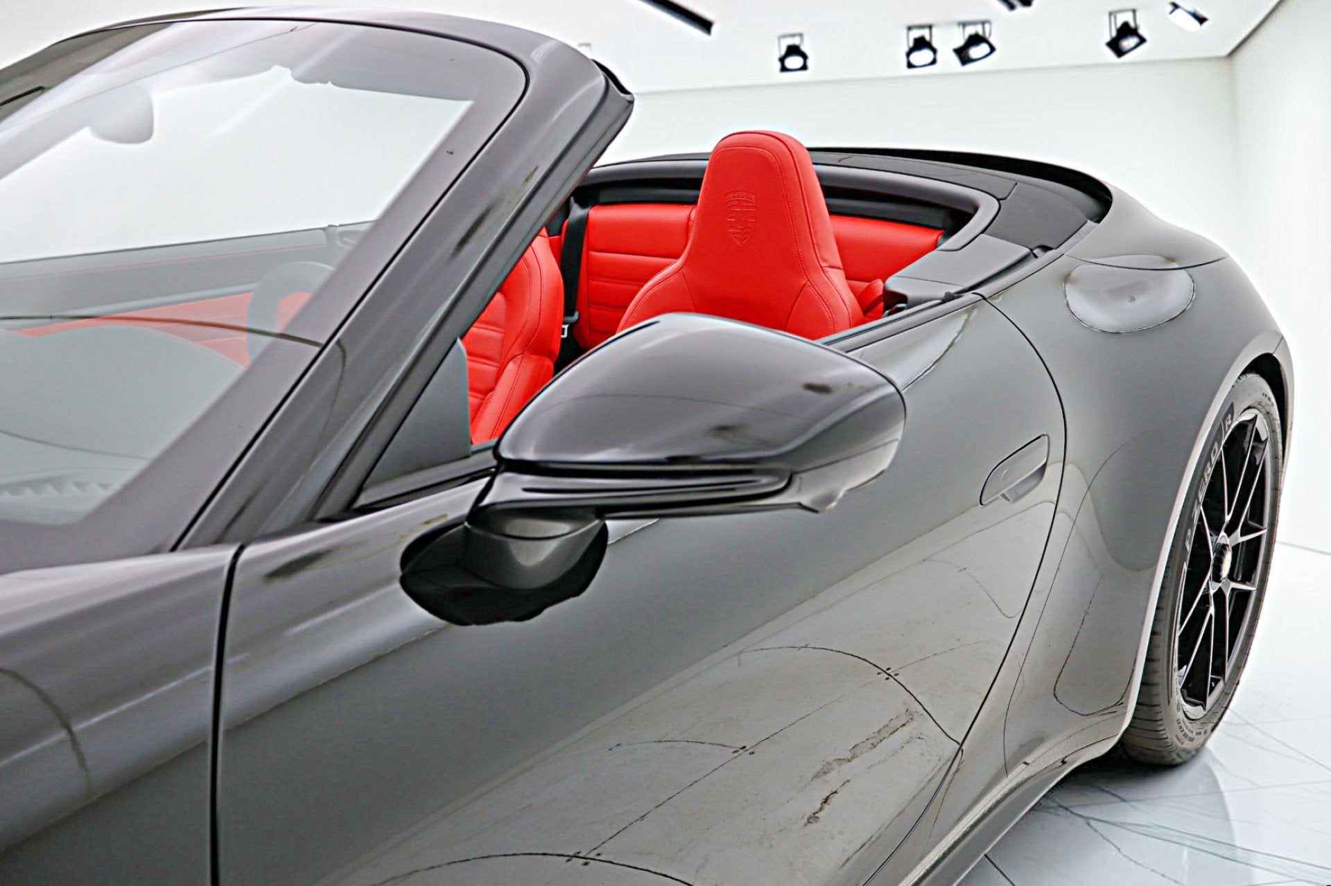 2026 Porsche 911 Carrera 4 GTS T-Hybrid Cabriolet