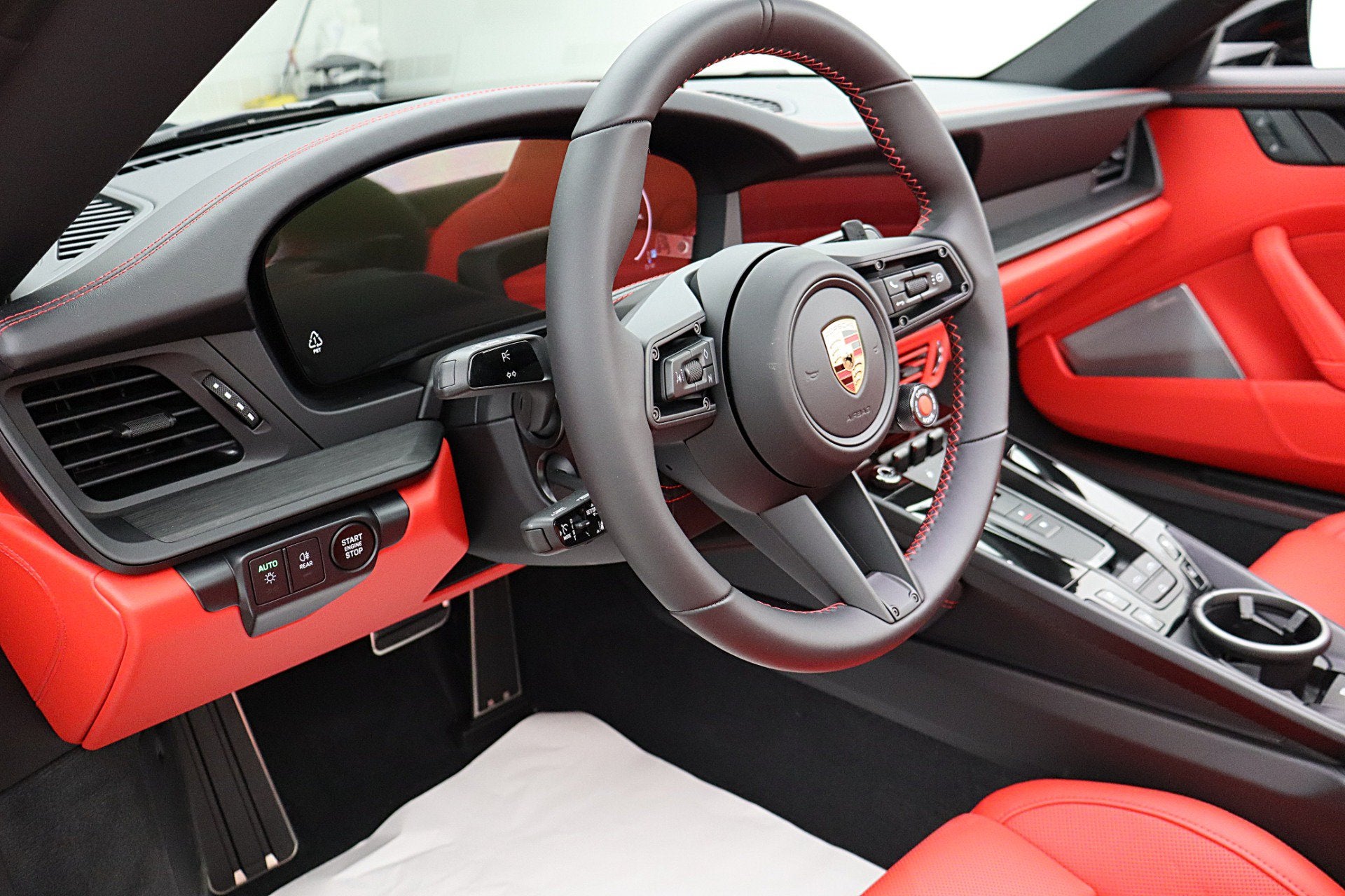 2026 Porsche 911 Carrera 4 GTS T-Hybrid Cabriolet