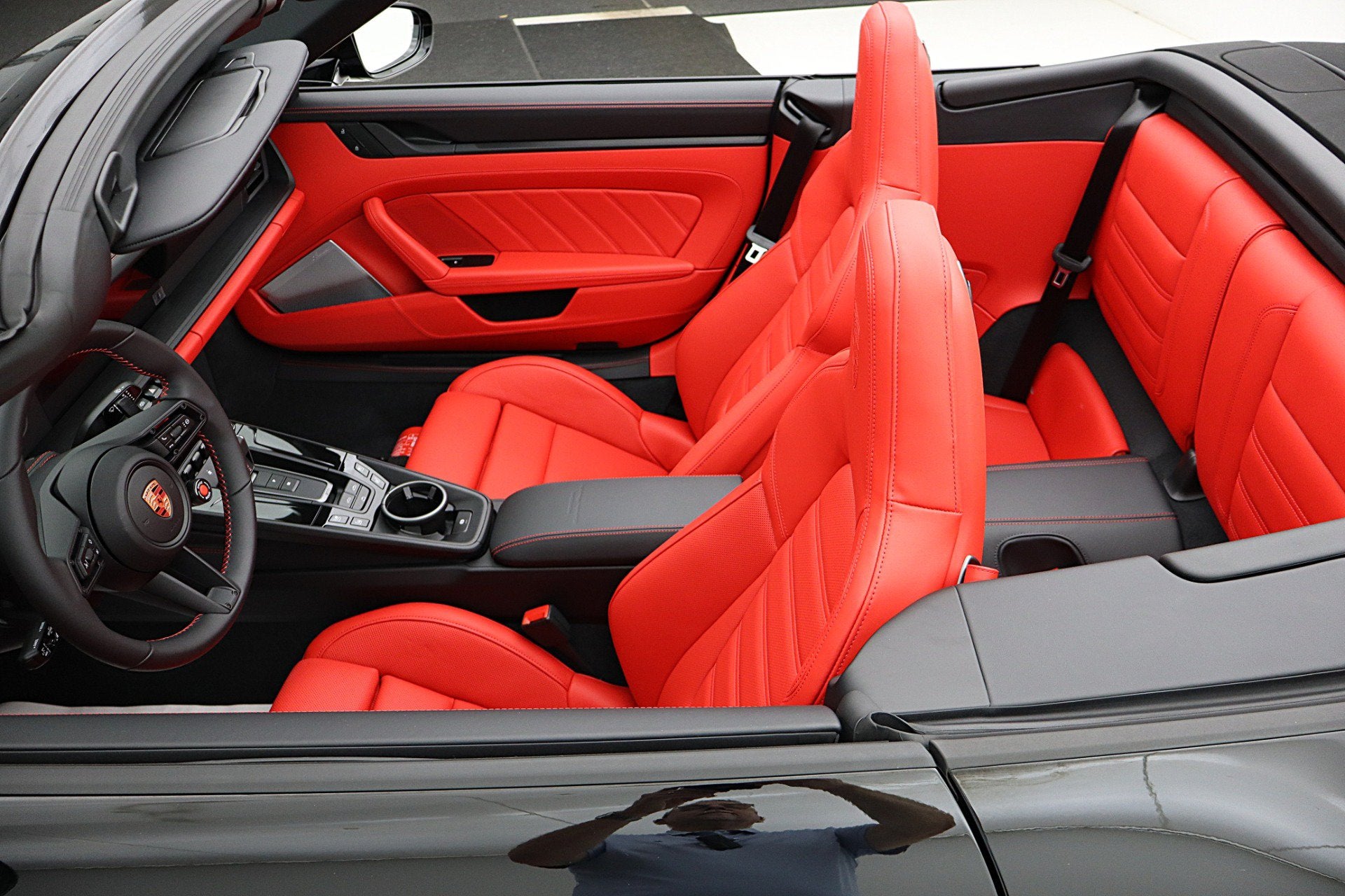 2026 Porsche 911 Carrera 4 GTS T-Hybrid Cabriolet